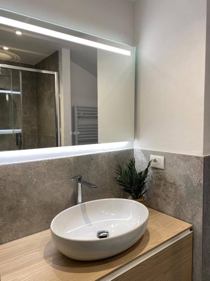 Sky View Apartment Como Dış mekan fotoğraf